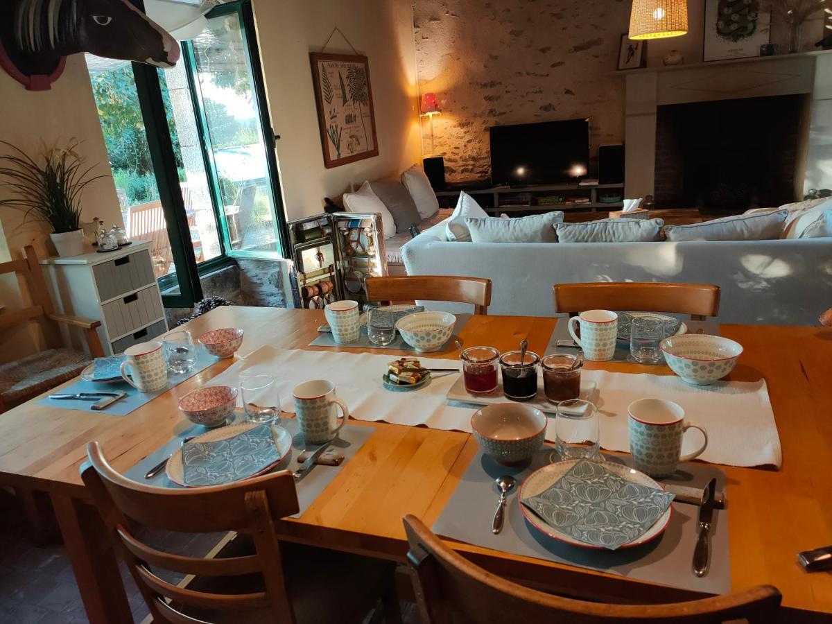 Le Vieux Logis De La Galocherie Sainte-Florence Eksteriør bilde